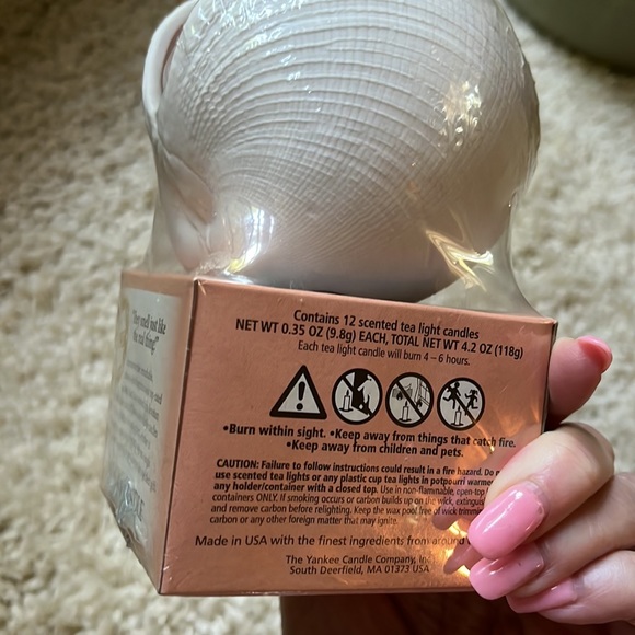 Yankee Candle Pink Sands Sea Shell and 12 Tea Lights - Picture 9 of 15
